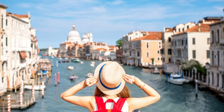 9 Top Tips For the European Traveler