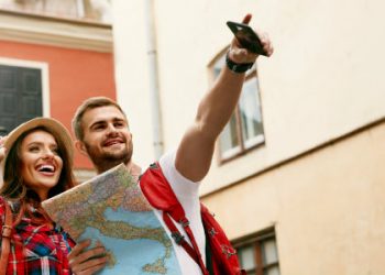 Gathering Tours Vs The Independent Traveler