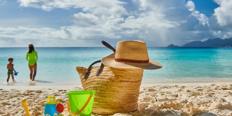 7 Must-Have Accessories For Families That Love The Beach